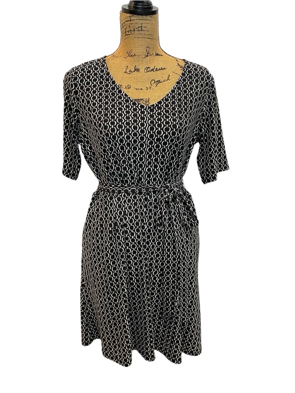 Apt. 9 Black and White Chain-Print V-Neck Wrap Midi Dress